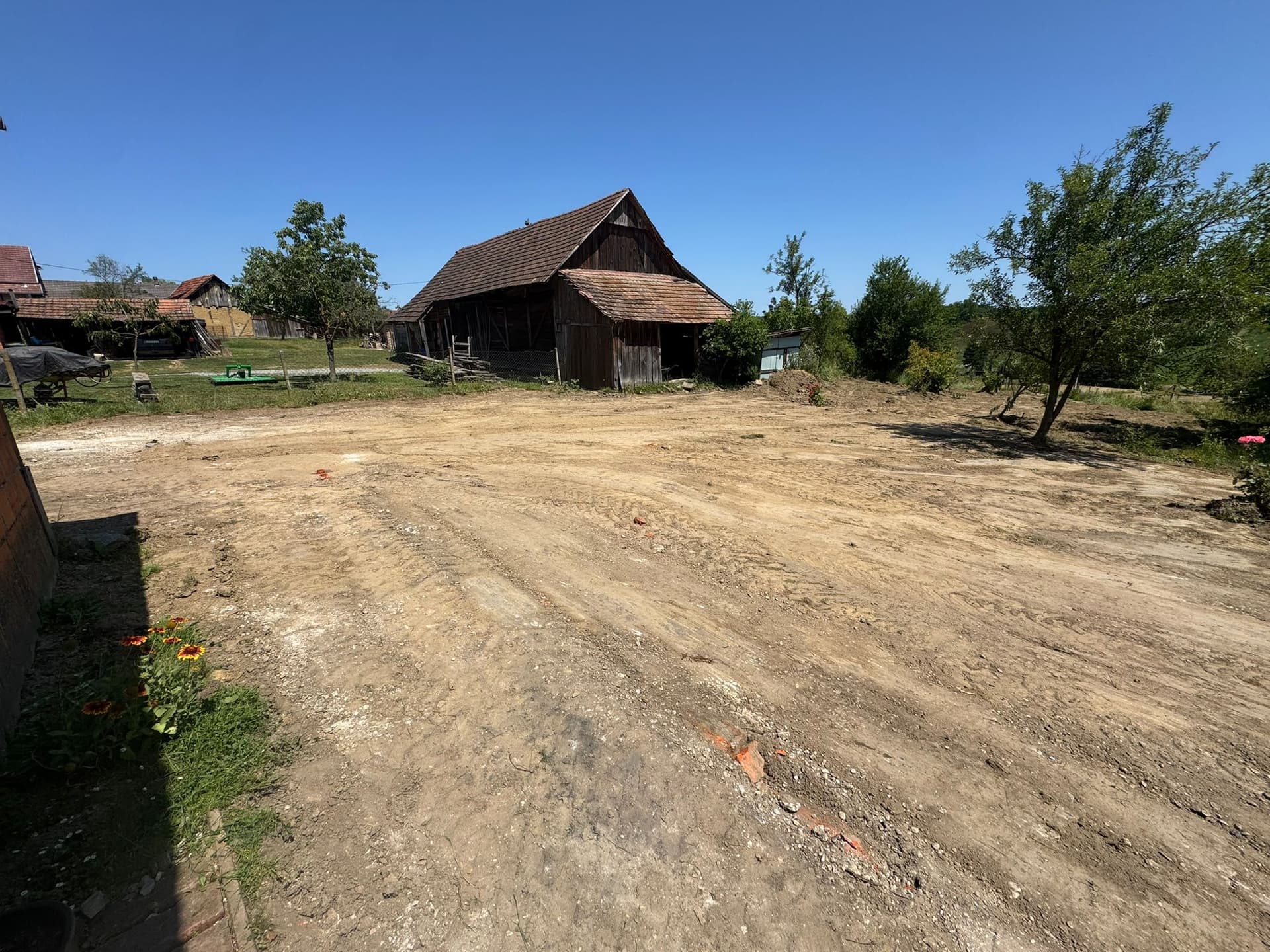 Gotova podloga i priprema terena za kamen